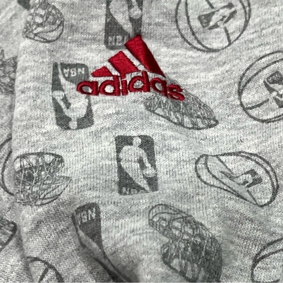 Adidas Cleveland Cavaliers NBA Gray Print All Over Hoodie Sweatshirt Size Large - Picture 3 of 6